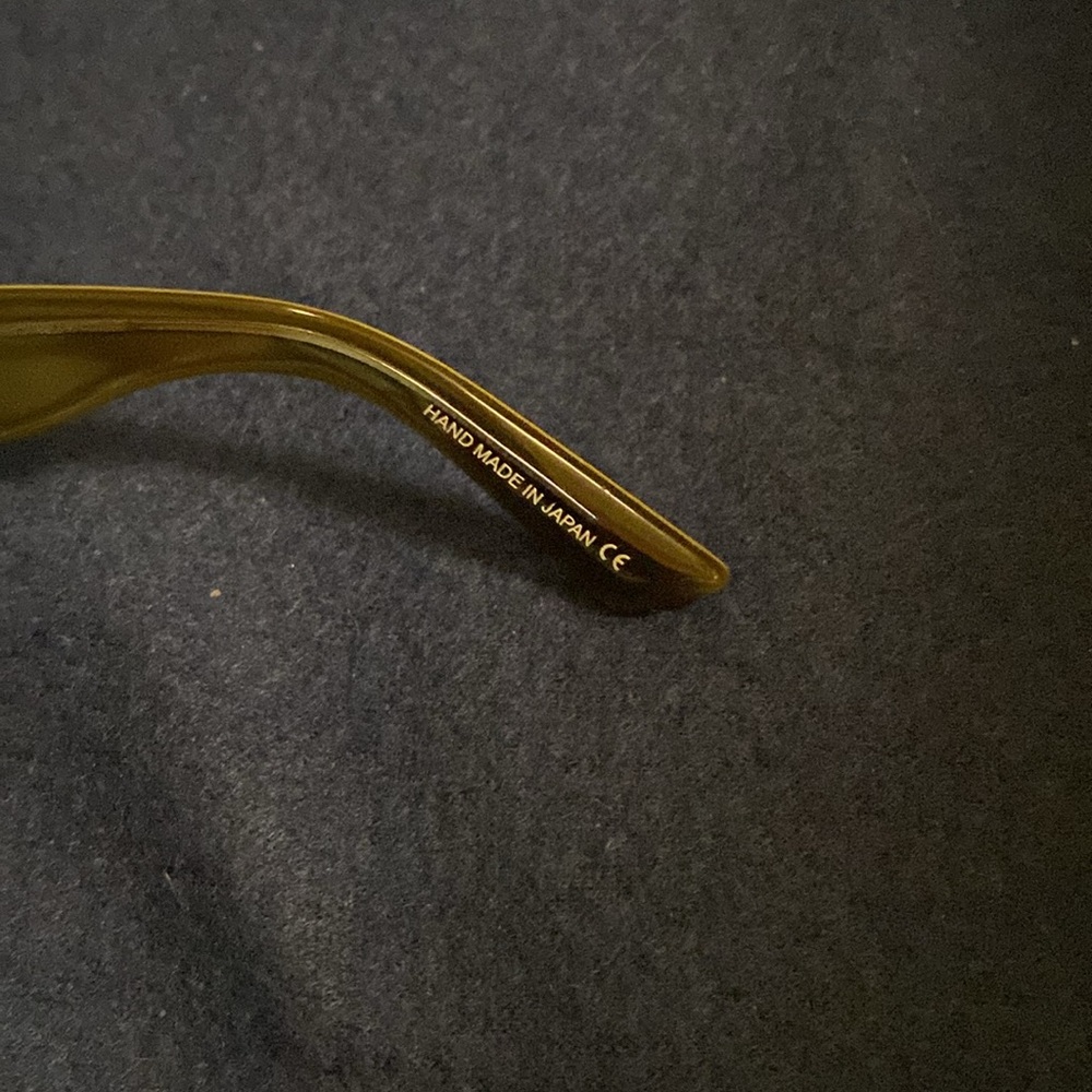 Tortoiseshell Shield Sunglasses with Green Lenses - Picture 6 of 8
